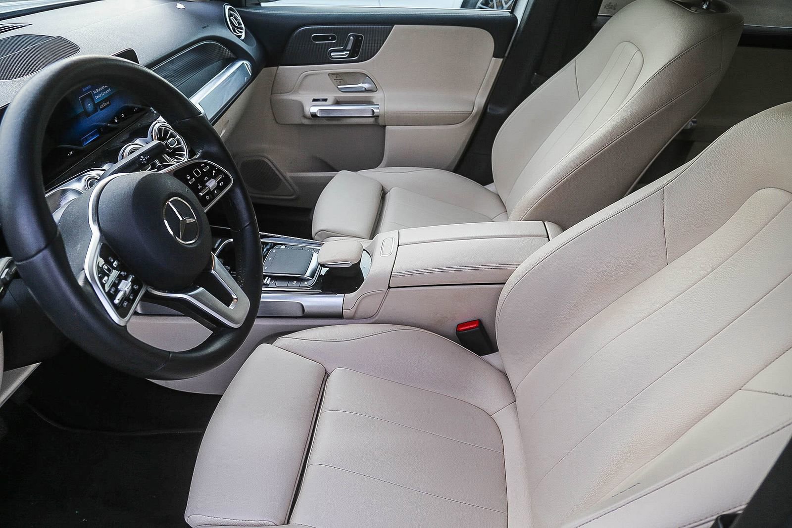 Used 2022 Mercedes-Benz GLB 250 image 5