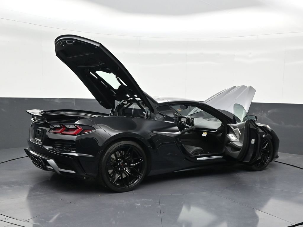 Used 2026 Chevrolet Corvette Z06 image 30