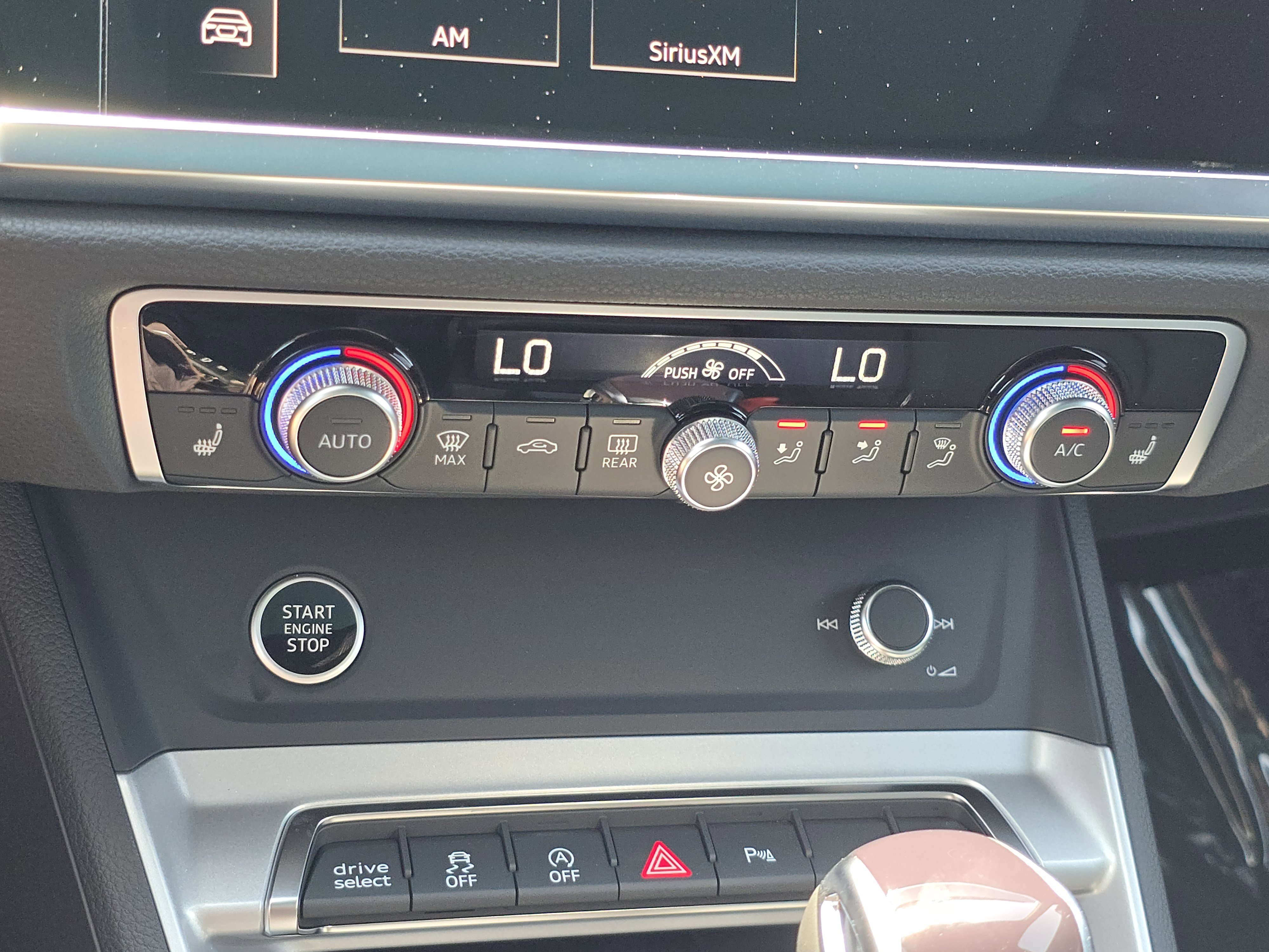 New 2025 Audi Q3 2.0T Premium image 16