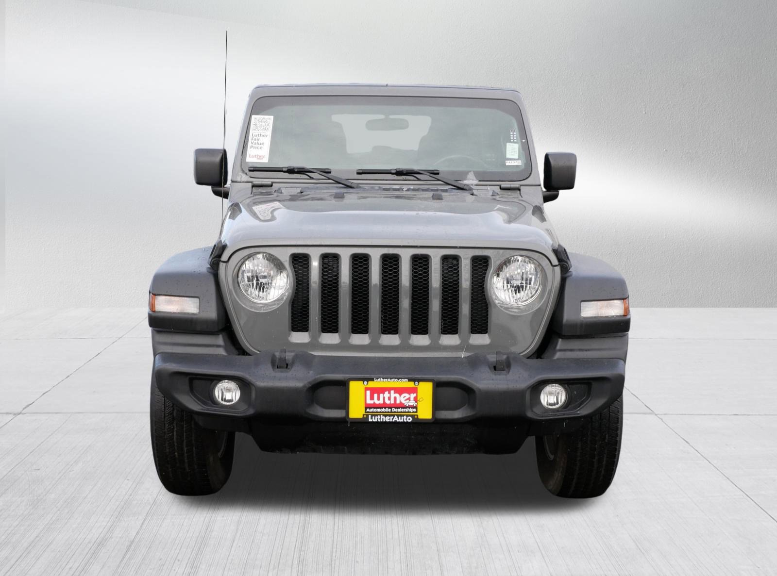 Used 2022 Jeep Wrangler Unlimited Sport image 2
