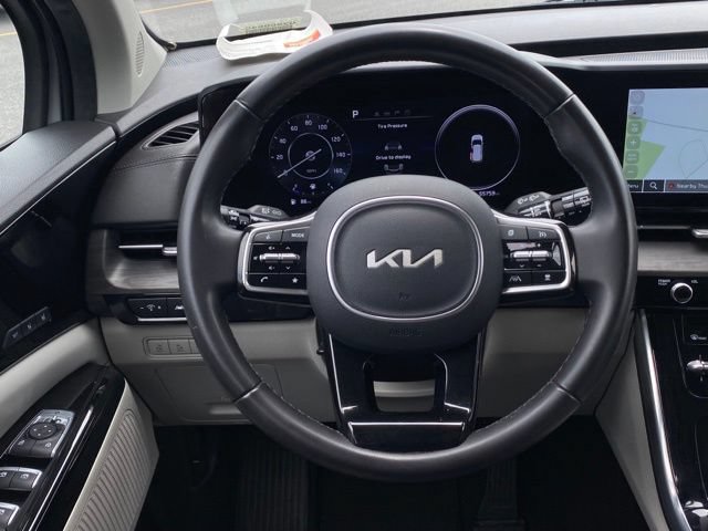 Used 2023 Kia Carnival SX FWD image 29