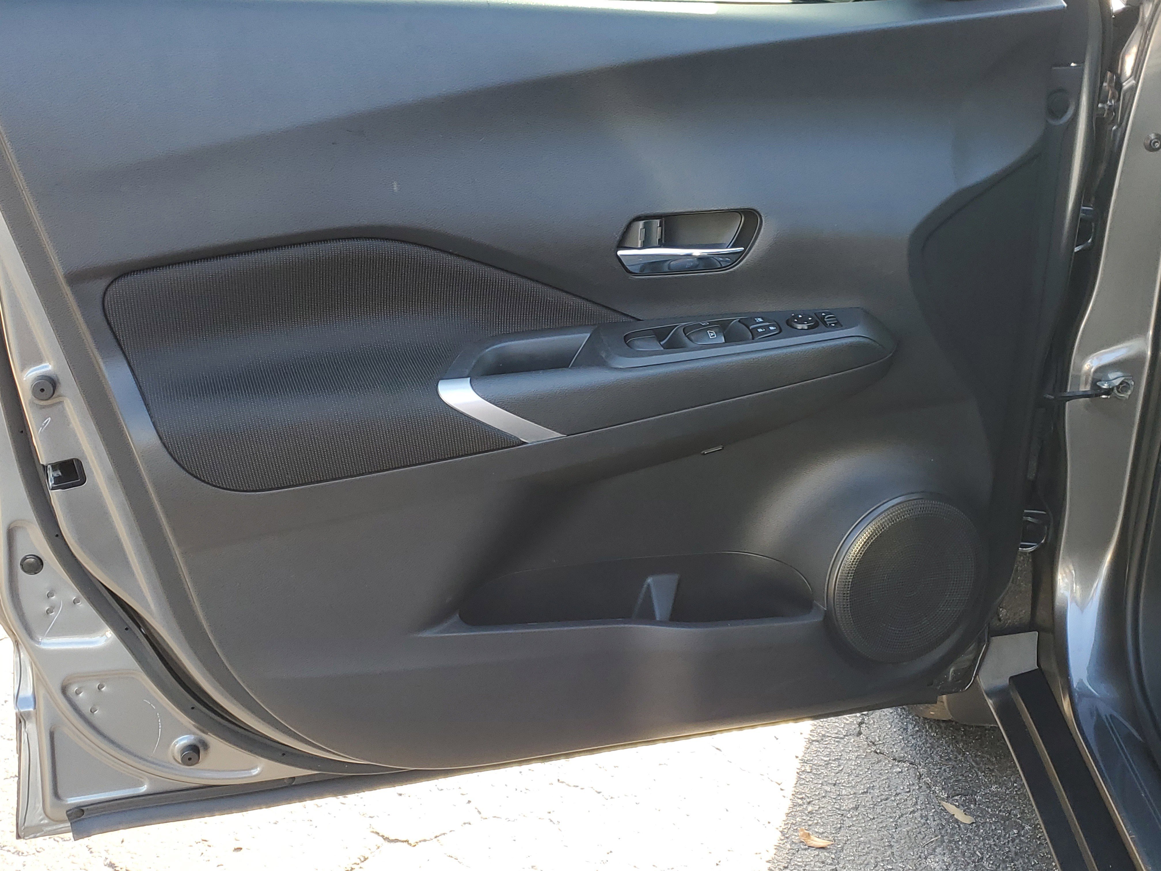 Used 2023 Nissan Kicks SV w/ Interior Electronics Package image 17