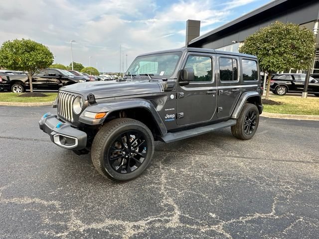 Used 2022 Jeep Wrangler Unlimited Sahara w/ Cold Weather Group AWD/4WD image 5