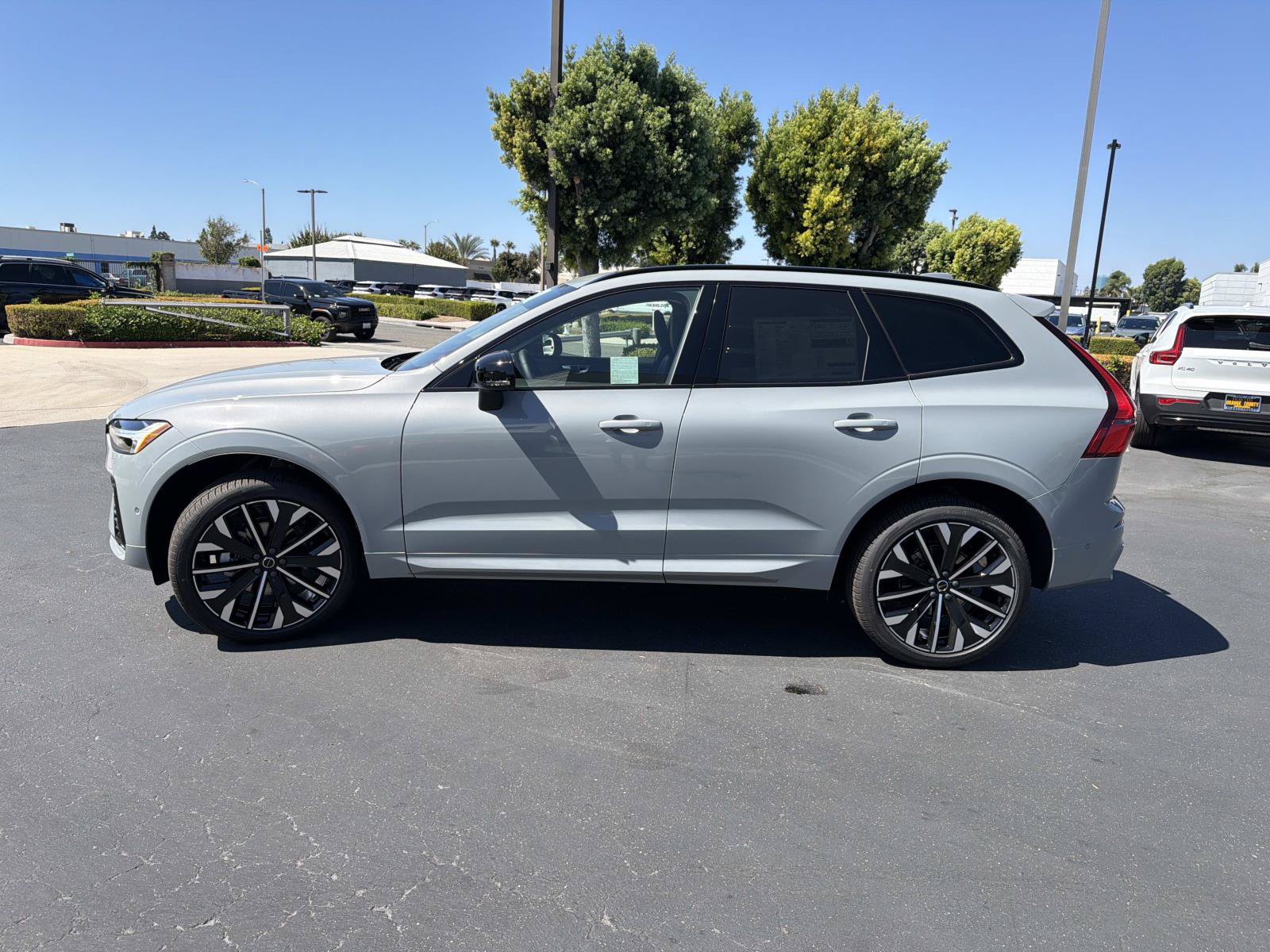 New 2027 Volvo XC60 B5 Ultra AWD/4WD image 4