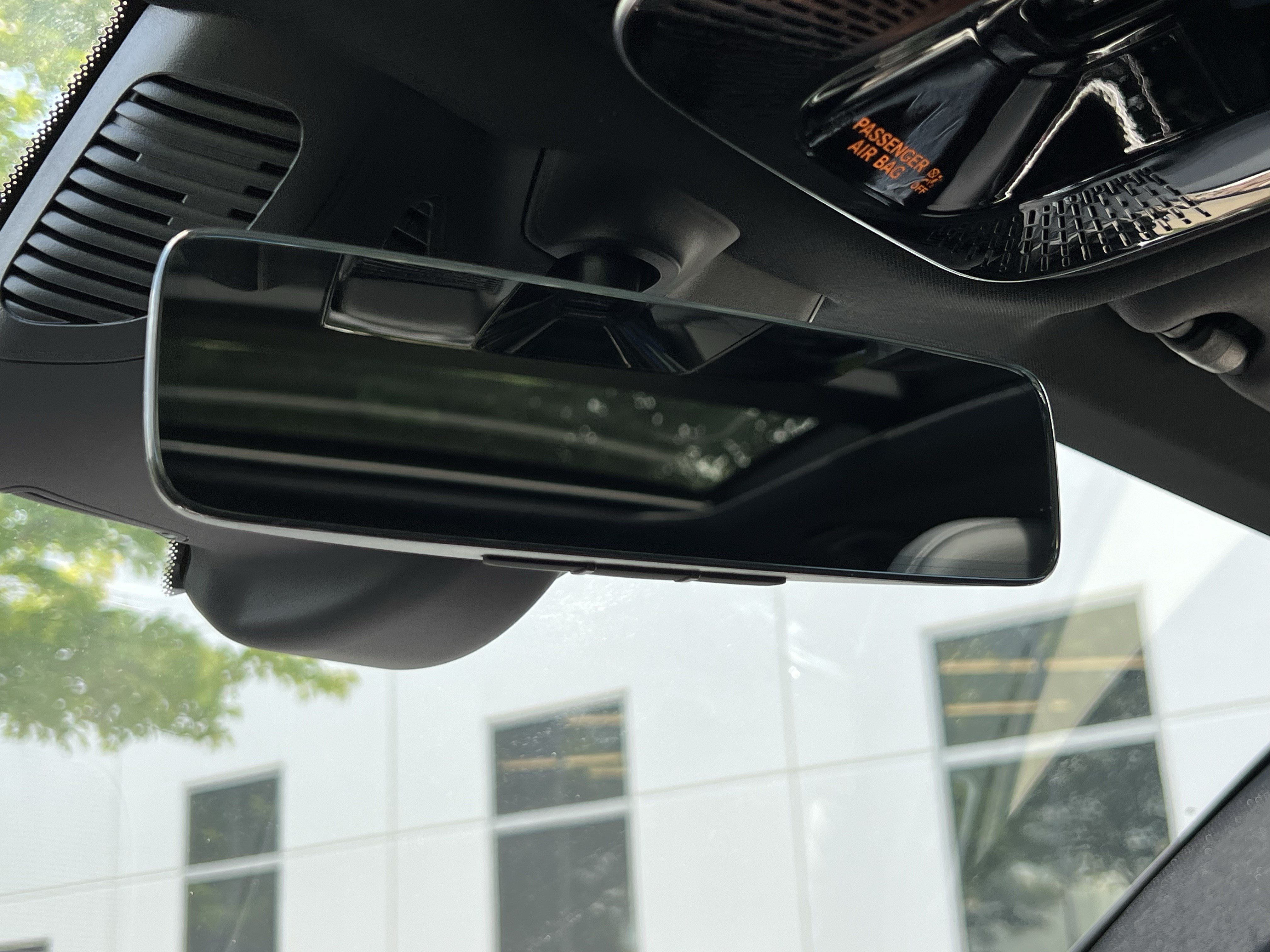 Certified 2025 Mercedes-Benz GLC 300 4MATIC w/ AMG Line image 27