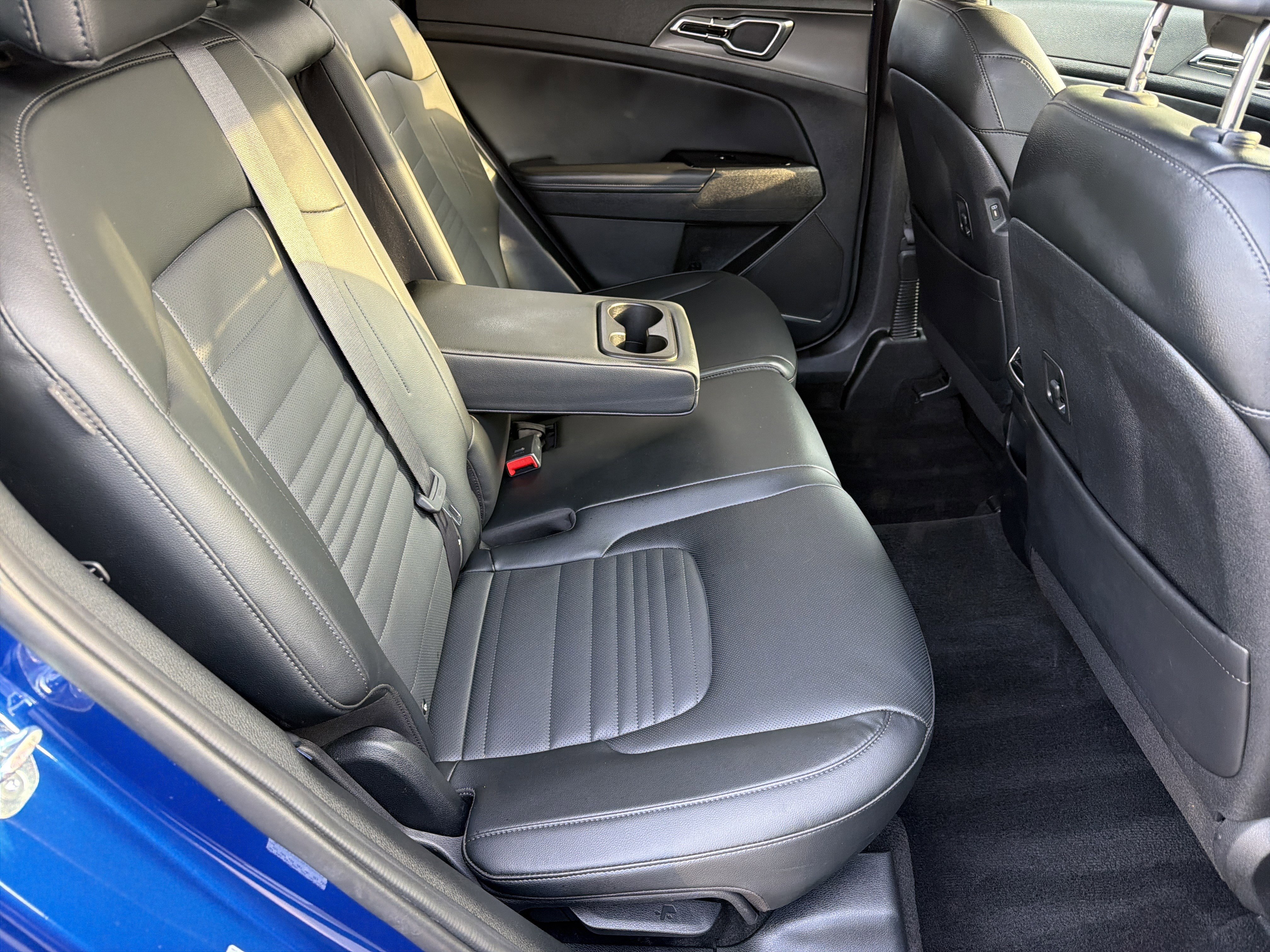 Used 2024 Kia Sportage SX image 13