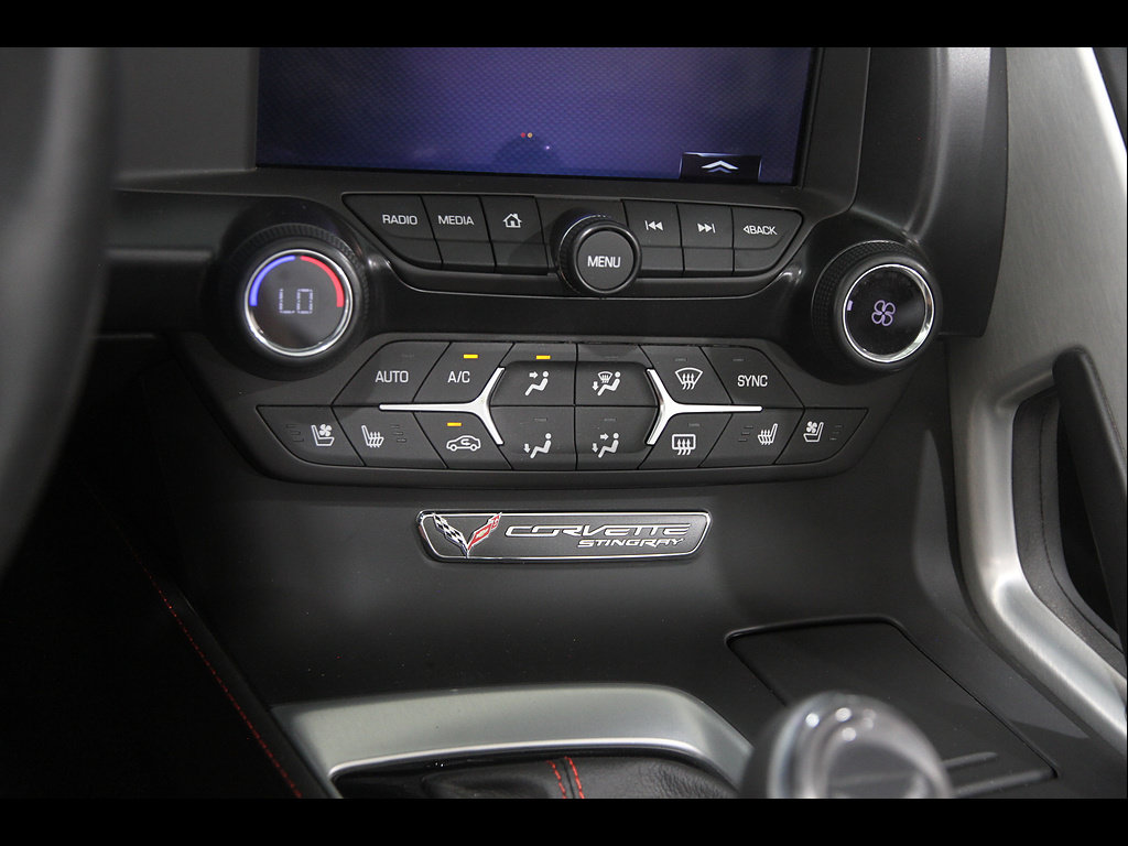 Used 2016 Chevrolet Corvette Stingray Convertible w/ 3LT Preferred Equipment Group RWD image 17