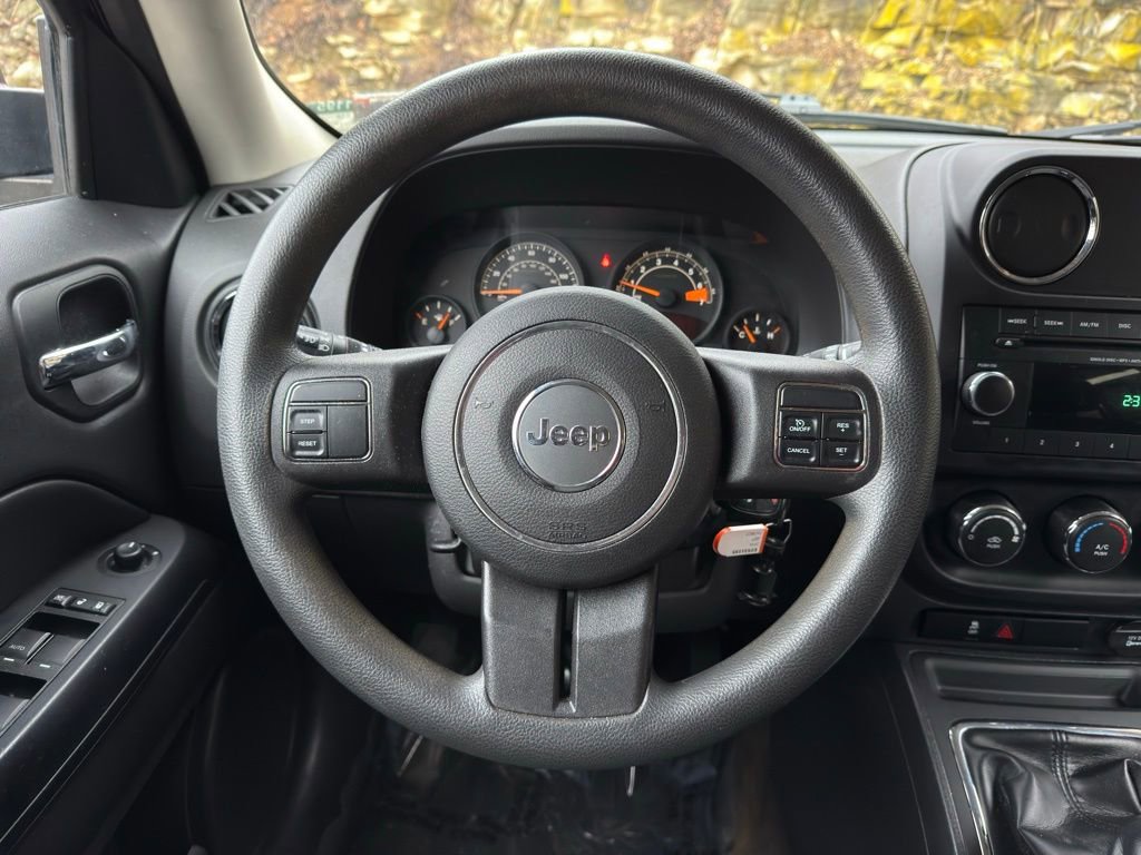 Used 2014 Jeep Patriot Sport w/ Power Value Group image 17