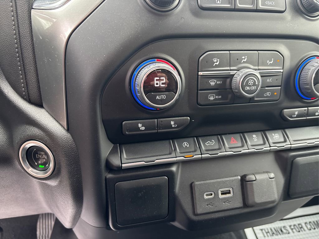 Used 2022 Chevrolet Silverado 1500 LT image 33
