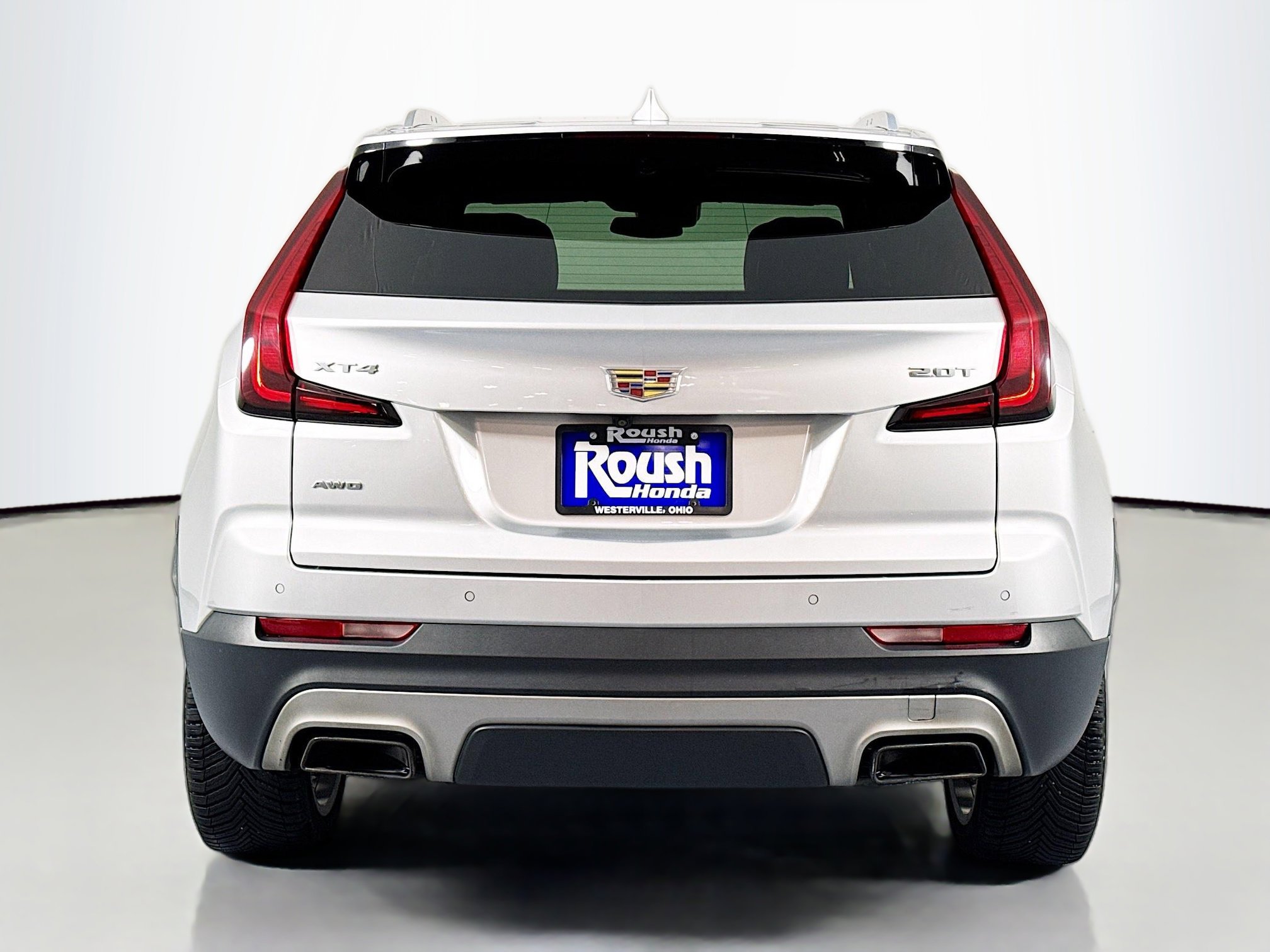 Used 2019 Cadillac XT4 Premium Luxury w/ Cold Weather Package image 6