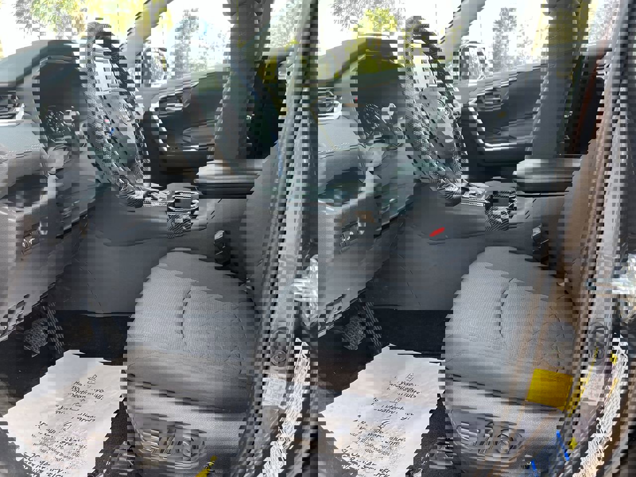 Used 2022 Toyota RAV4 XLE w/ Carpet Mat Package (TMS) image 16