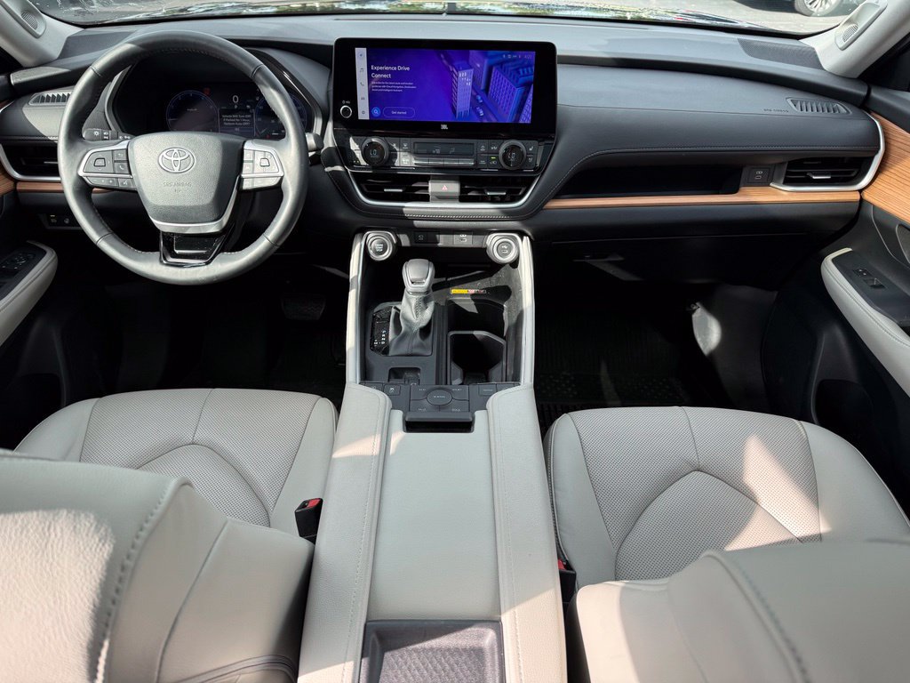 Used 2026 Toyota Grand Highlander AWD image 14
