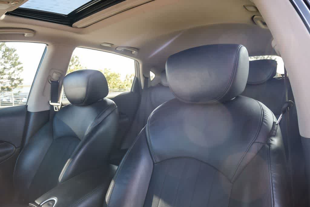 Used 2017 INFINITI QX50 2WD w/ Premium Plus Package image 17