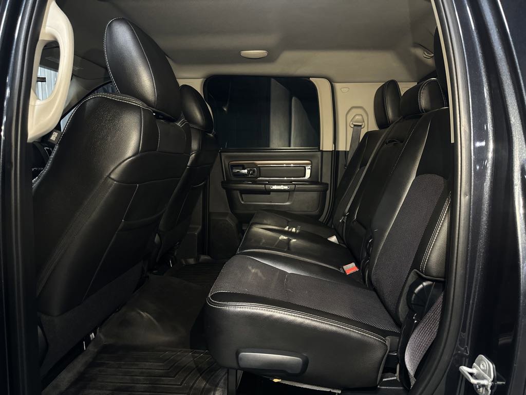 Used 2015 RAM 2500 Laramie w/ Convenience Group image 18