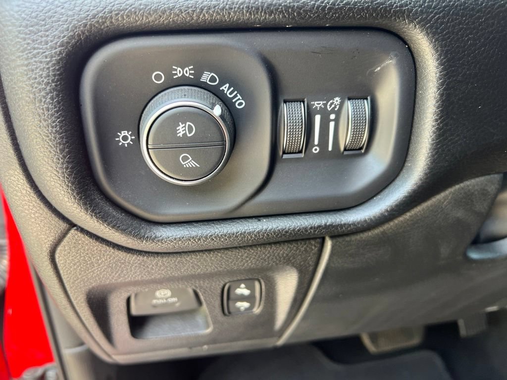Used 2022 RAM 1500 Laramie AWD/4WD image 34