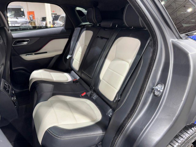 Used 2020 Jaguar F-PACE R-Sport image 14