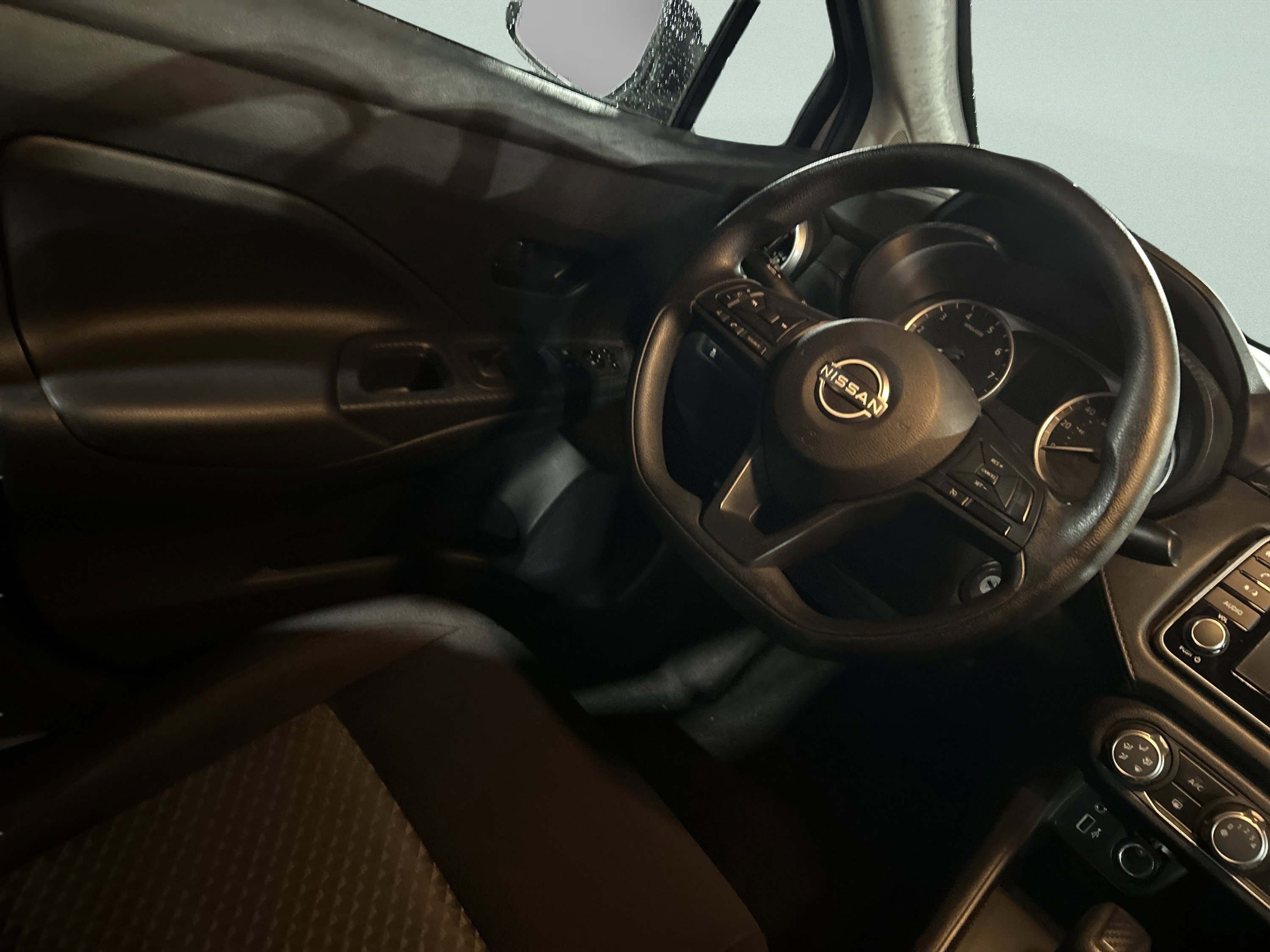 Used 2024 Nissan Versa S w/ S Plus Package image 17