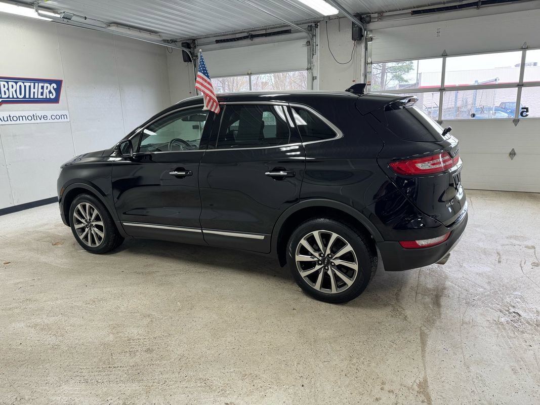 Used 2019 Lincoln MKC Reserve AWD/4WD image 3