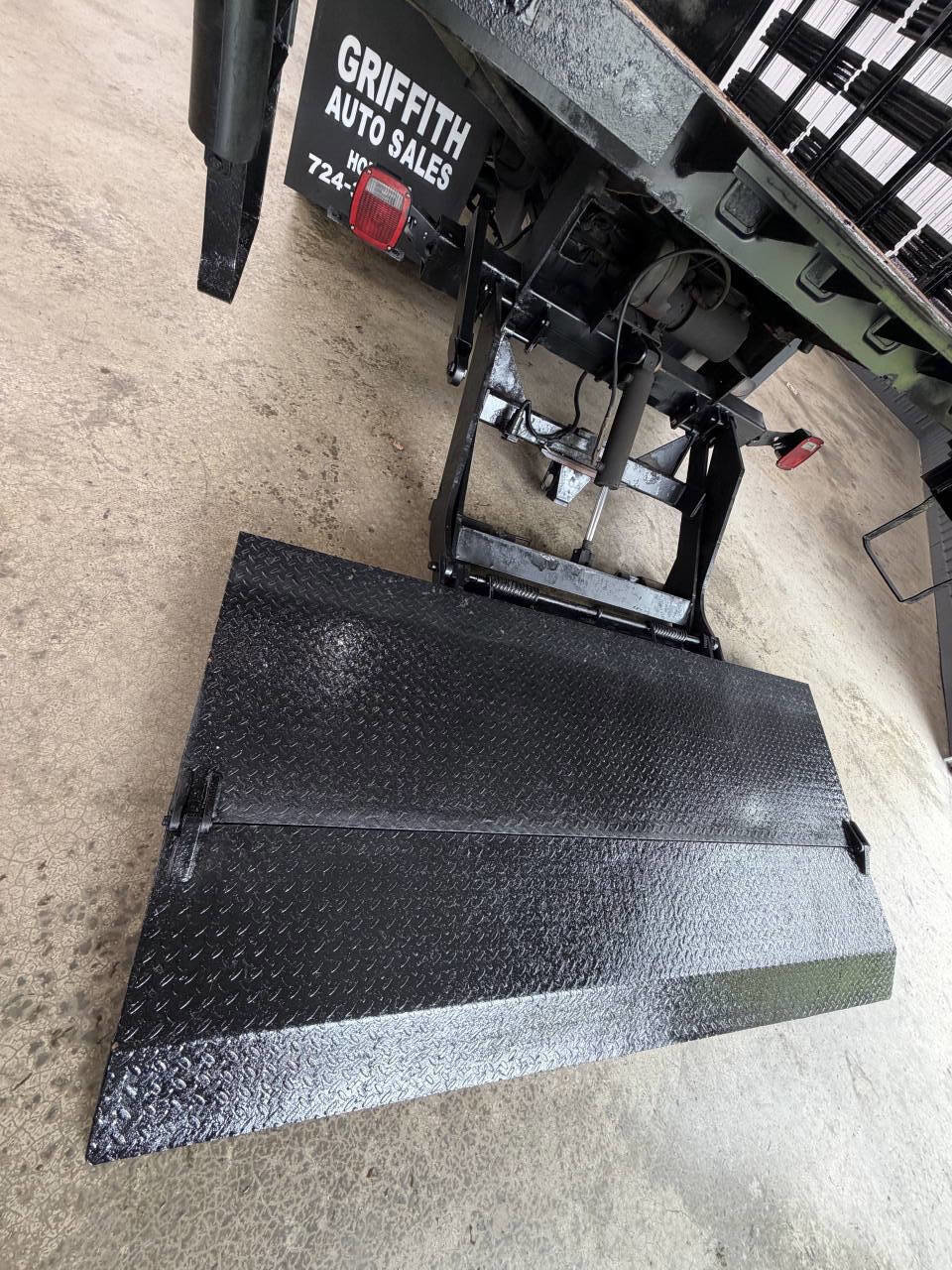 Used 2020 Ford F450 XL w/ Power Equipment Group image 12