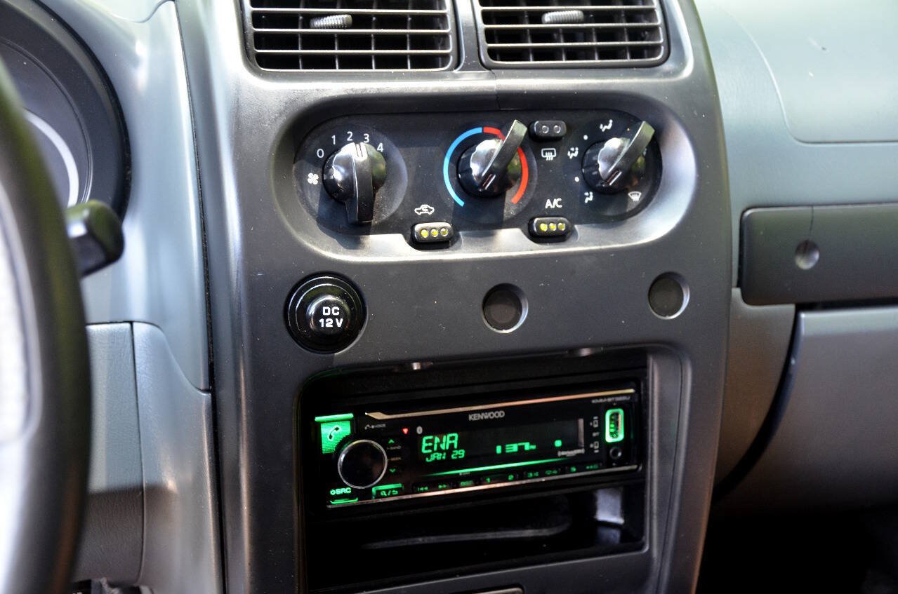 Used 2004 Nissan Xterra XE RWD image 14