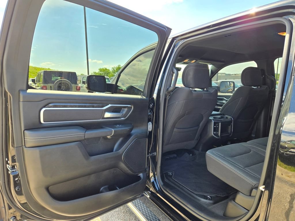 Used 2023 RAM 1500 Big Horn AWD/4WD image 27