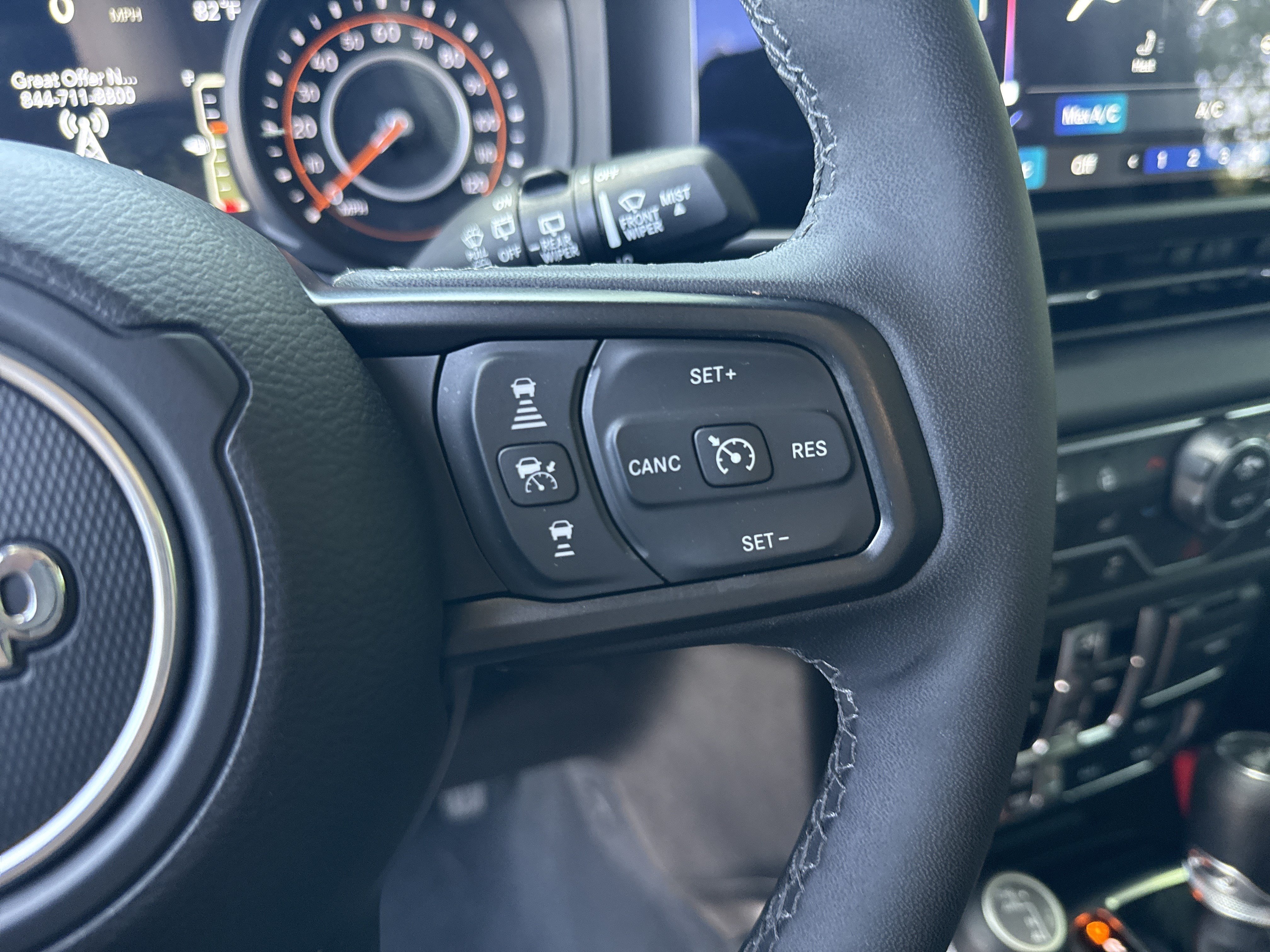 Used 2026 Jeep Wrangler Unlimited Rubicon AWD/4WD image 26