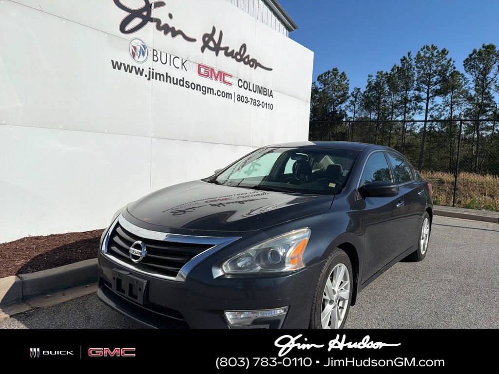 Used 2013 Nissan Altima 2.5 SV