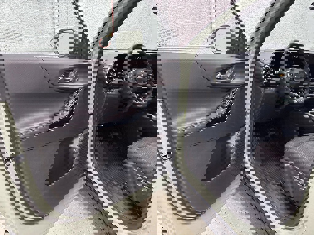 New 2026 Chevrolet Equinox LT w/ LPO, Floor Liner Package image 12