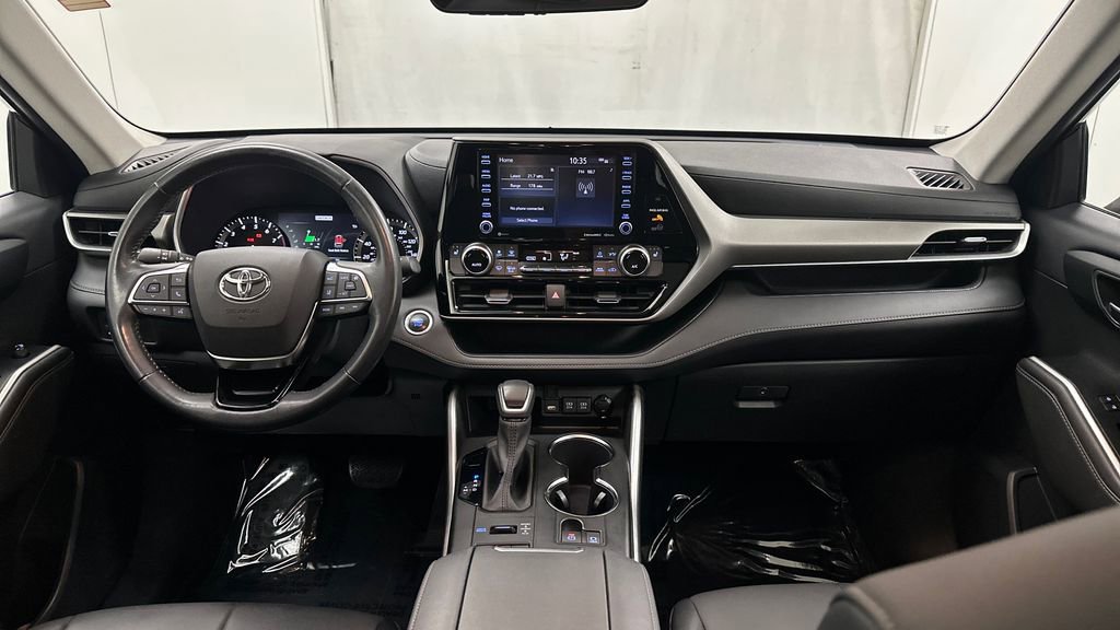 Used 2020 Toyota Highlander XLE AWD/4WD image 22