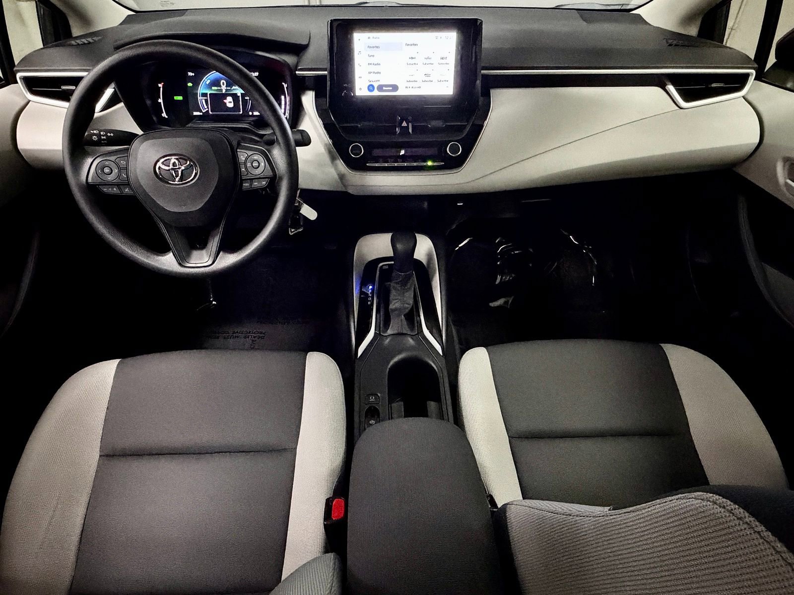 Used 2026 Toyota Corolla LE image 35