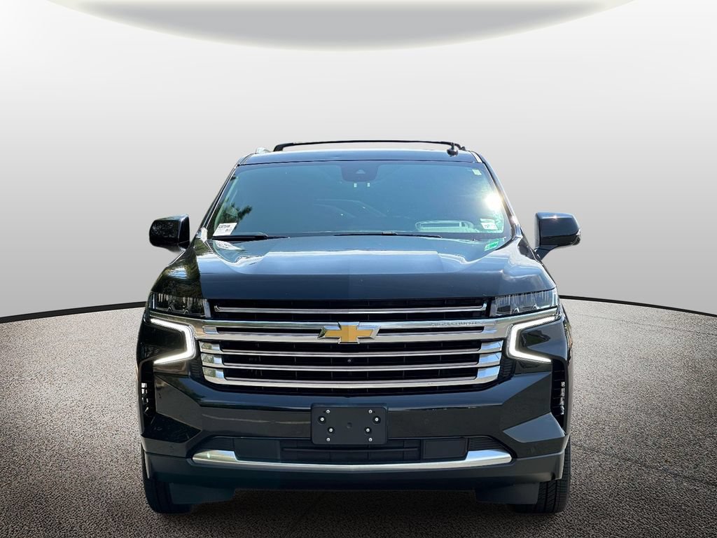 Used 2023 Chevrolet Suburban High Country AWD/4WD image 5