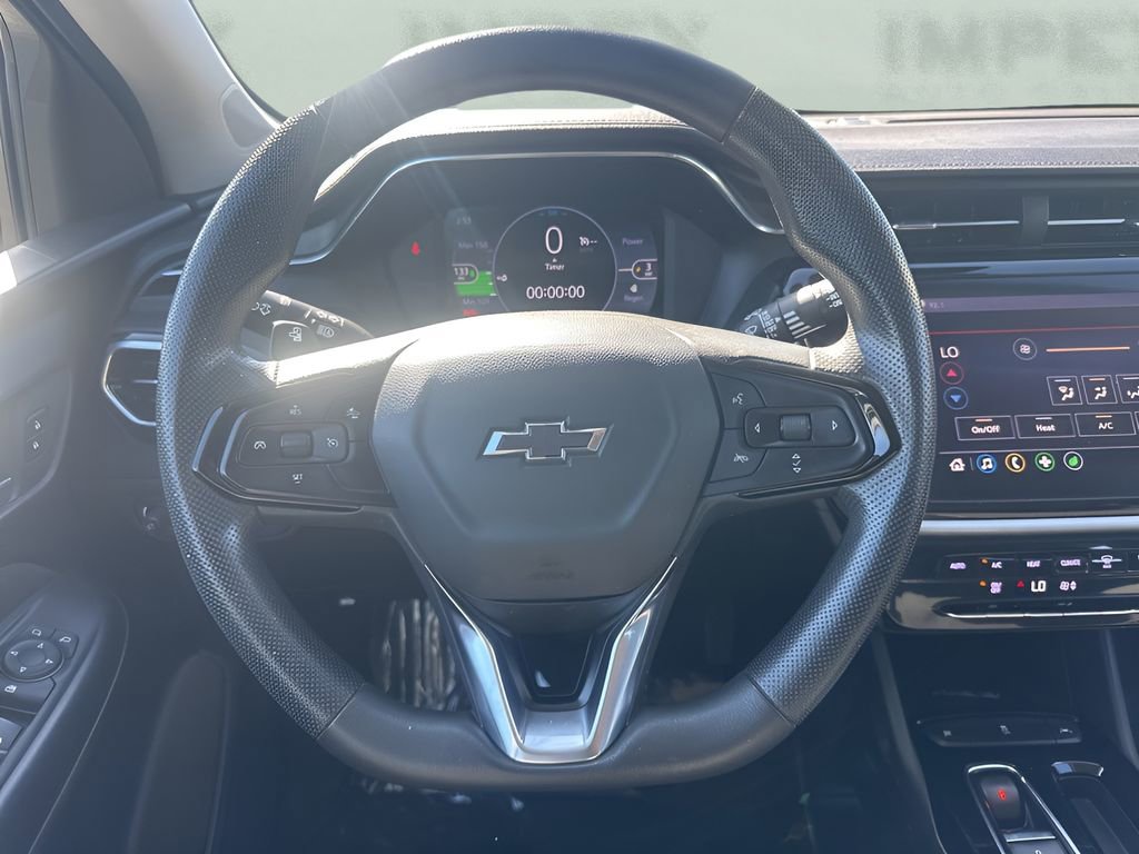 Used 2022 Chevrolet Bolt EUV LT image 12