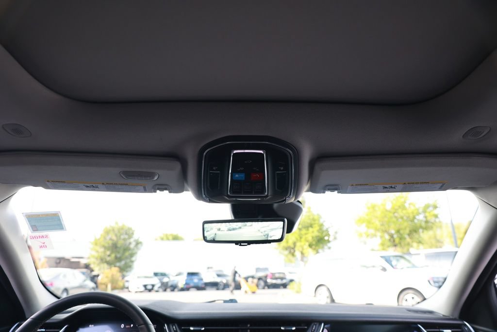 Used 2023 Jeep Grand Cherokee L Limited w/ Luxury Tech Group II RWD image 31
