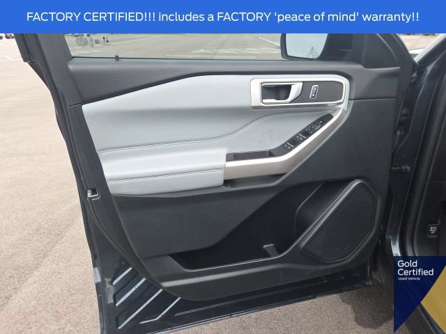 Used 2023 Ford Explorer XLT w/ Equipment Group 202A AWD/4WD image 27