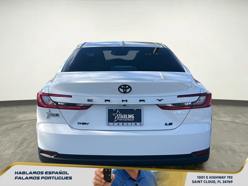 Used 2025 Toyota Camry LE image 5