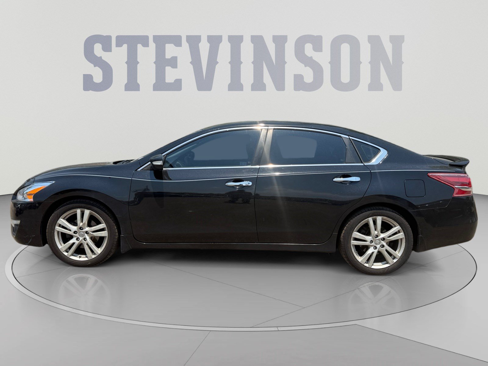 Used 2013 Nissan Altima 2.5 SL FWD image 2