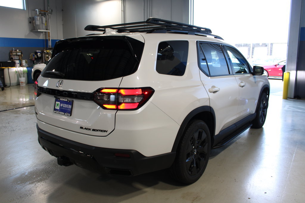 New 2026 Honda Pilot Black Edition image 11