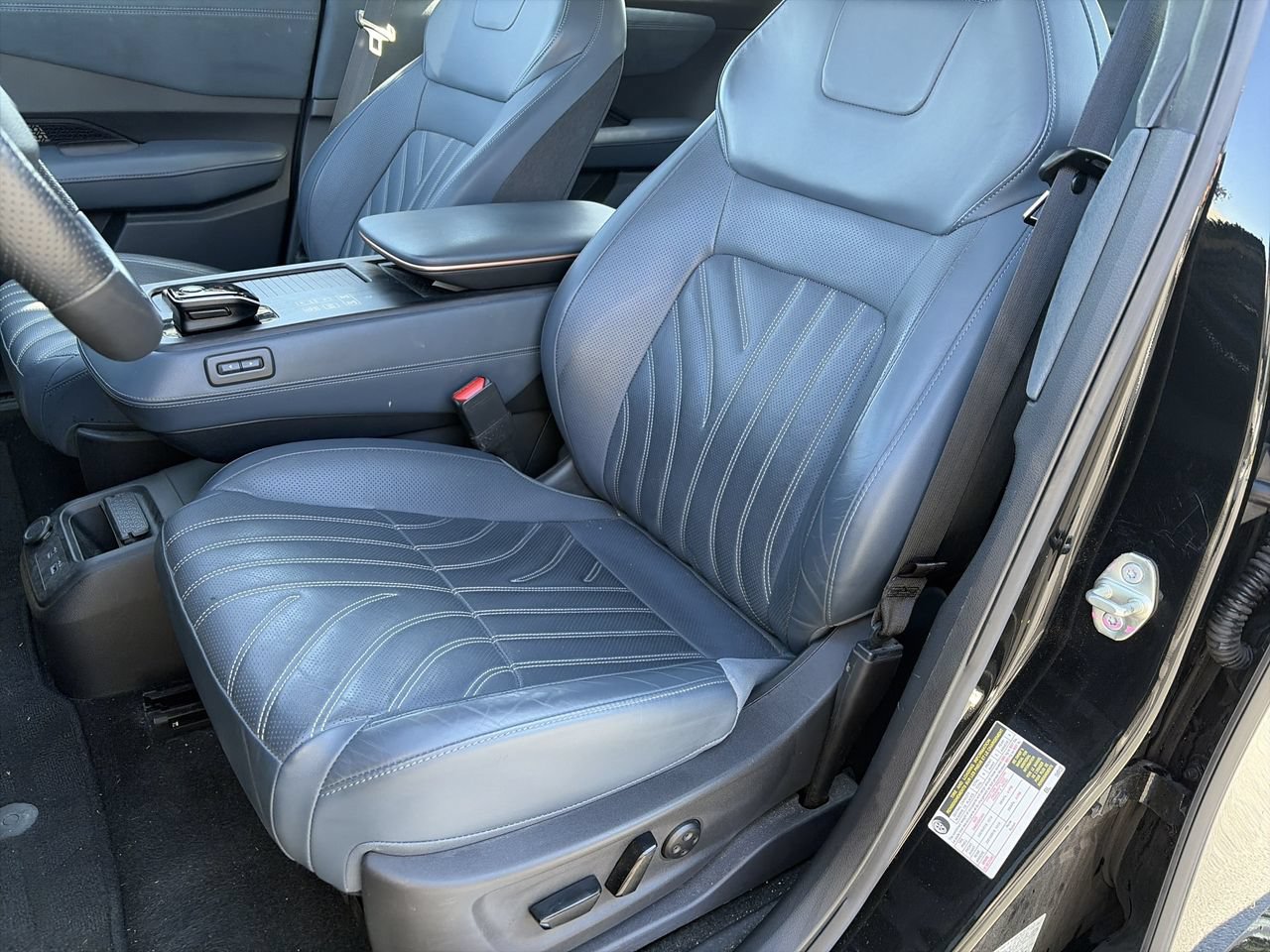 Certified 2023 Nissan Ariya AWD/4WD image 26