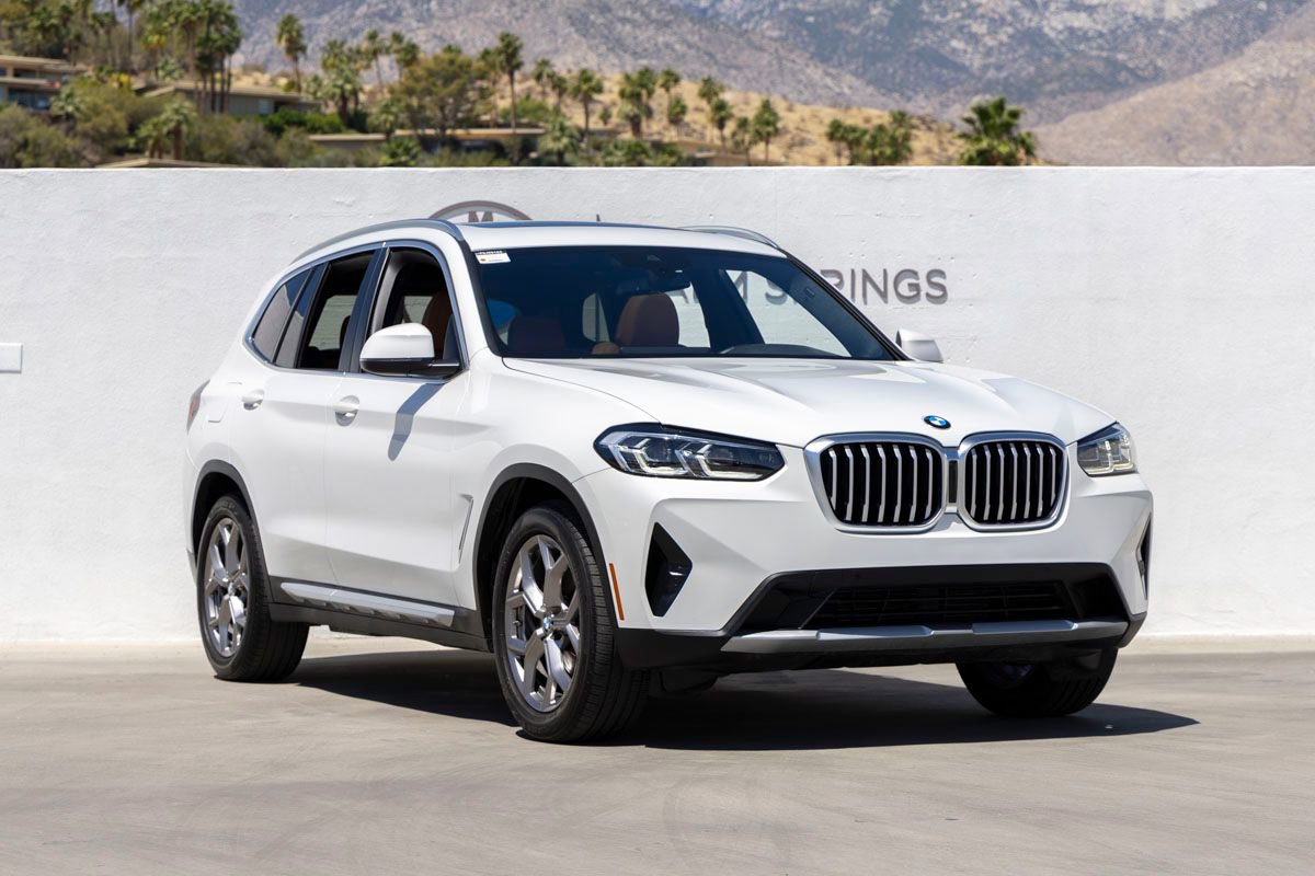 Used 2022 BMW X3 sDrive30i w/ Convenience Package RWD image 2