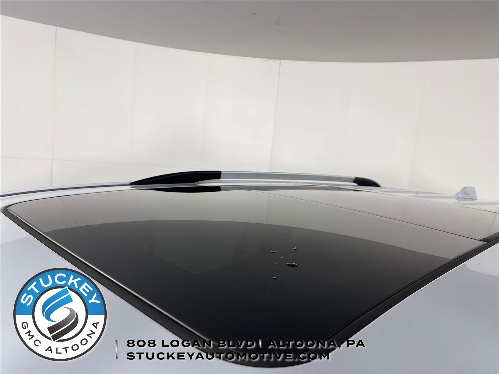 New 2026 GMC Acadia Denali w/ Super Cruise Package image 5