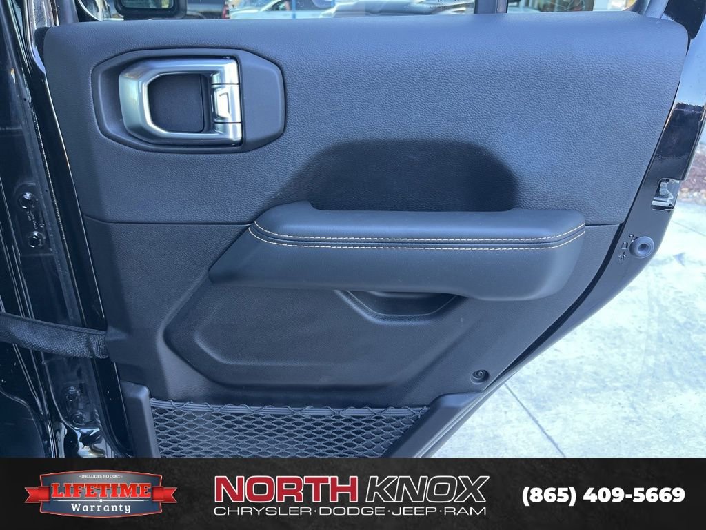 Used 2024 Jeep Wrangler Sahara w/ Safety Group image 22