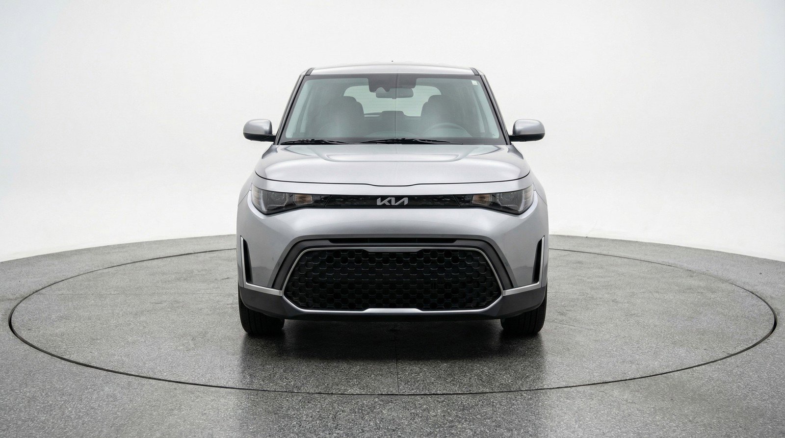 Used 2025 Kia Soul LX w/ LX Technology Package image 2
