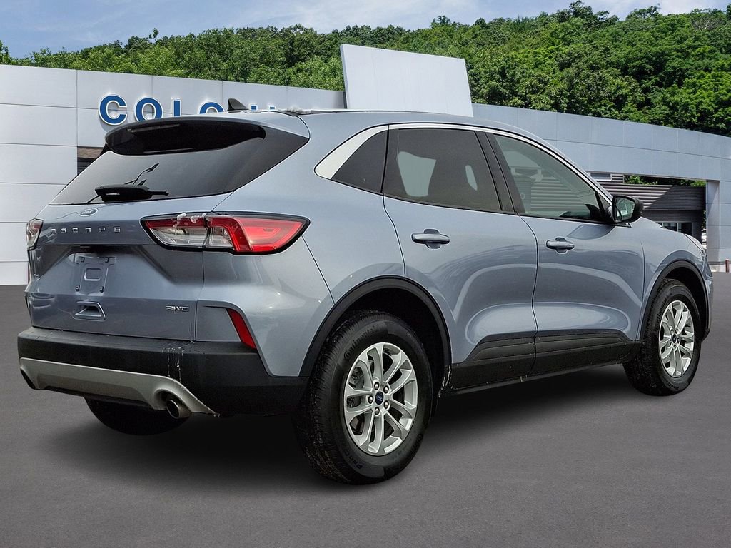 Used 2022 Ford Escape SE w/ Cold Weather Package image 6