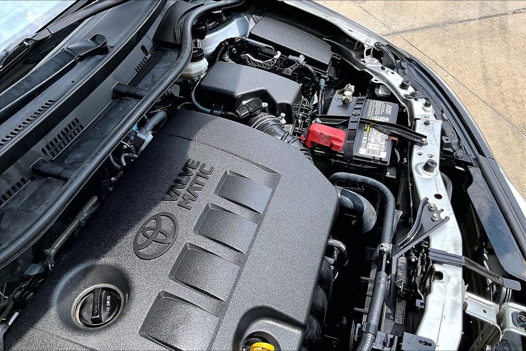 Used 2017 Toyota Corolla iM FWD image 31