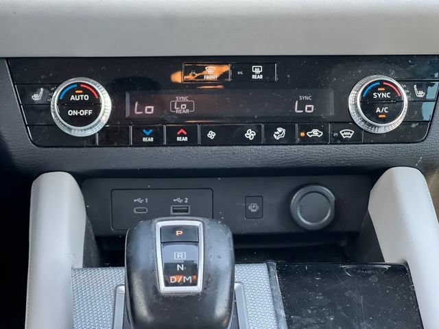 Used 2023 Mitsubishi Outlander SEL AWD/4WD image 9