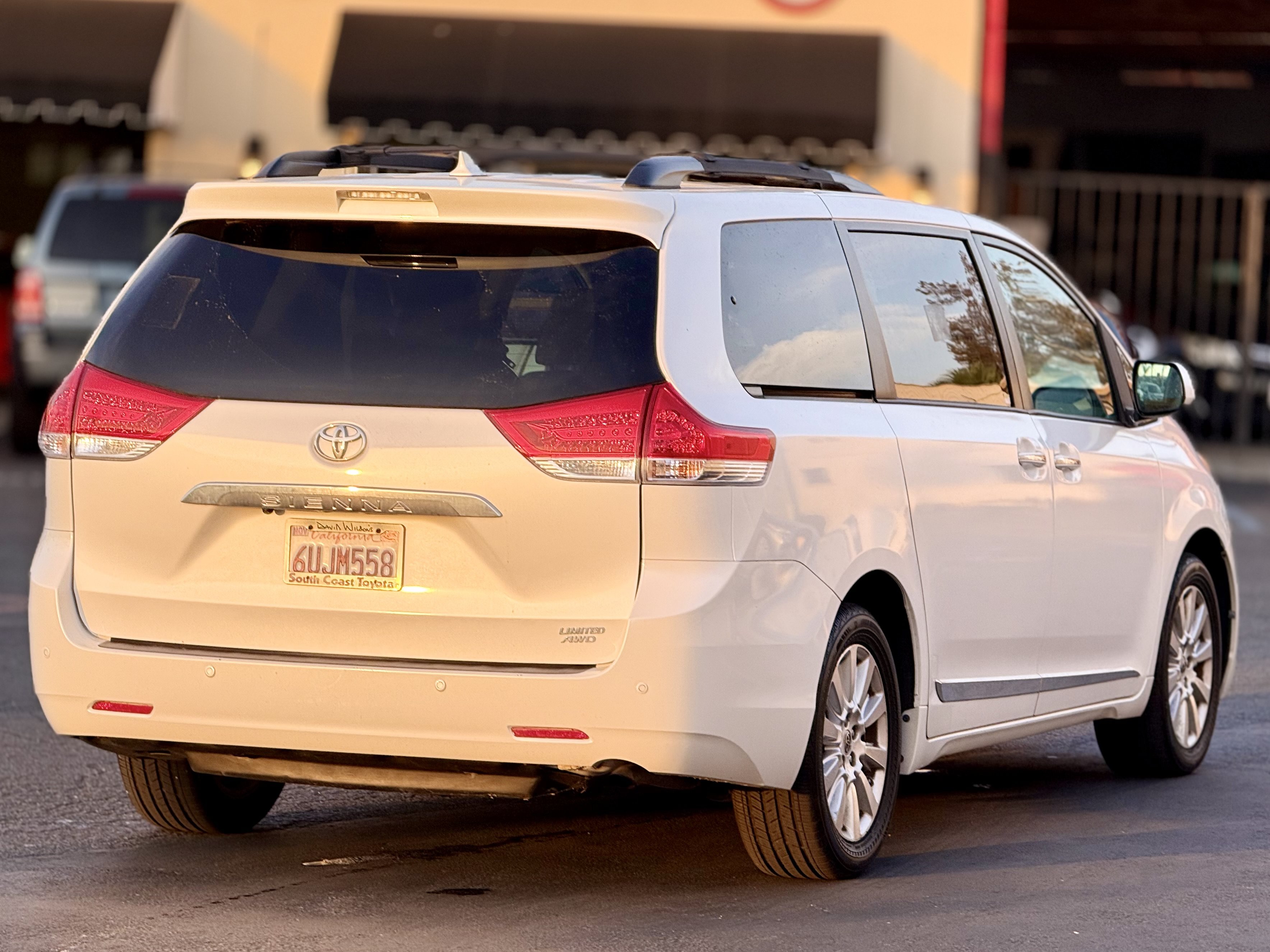 Used 2012 Toyota Sienna Limited w/ Premium Pkg AWD/4WD image 10