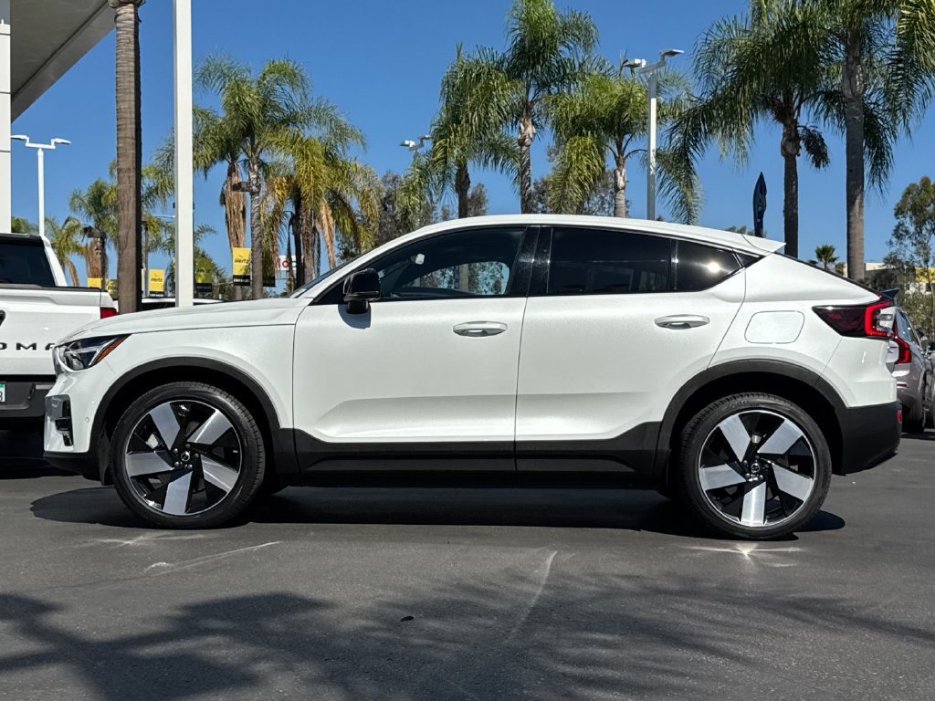 Certified 2023 Volvo C40 P8 Recharge Plus w/ Climate Package AWD/4WD image 2