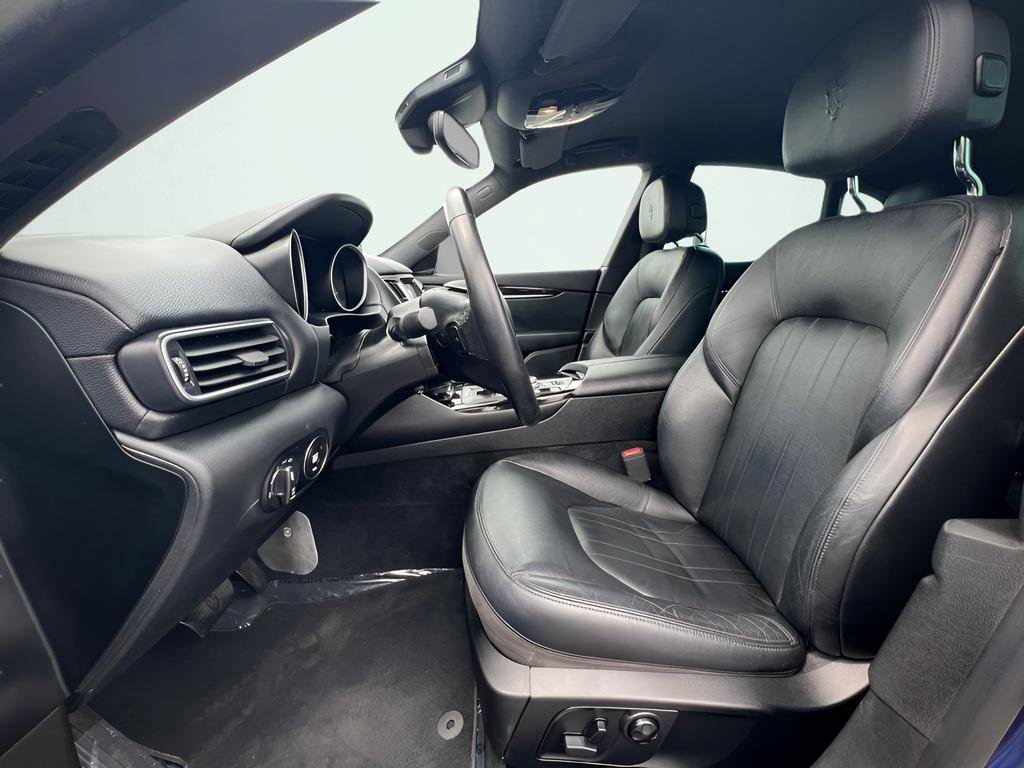 Used 2017 Maserati Levante image 16