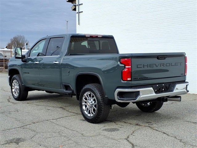 New 2026 Chevrolet Silverado 2500 LTZ w/ LTZ Premium Package image 3