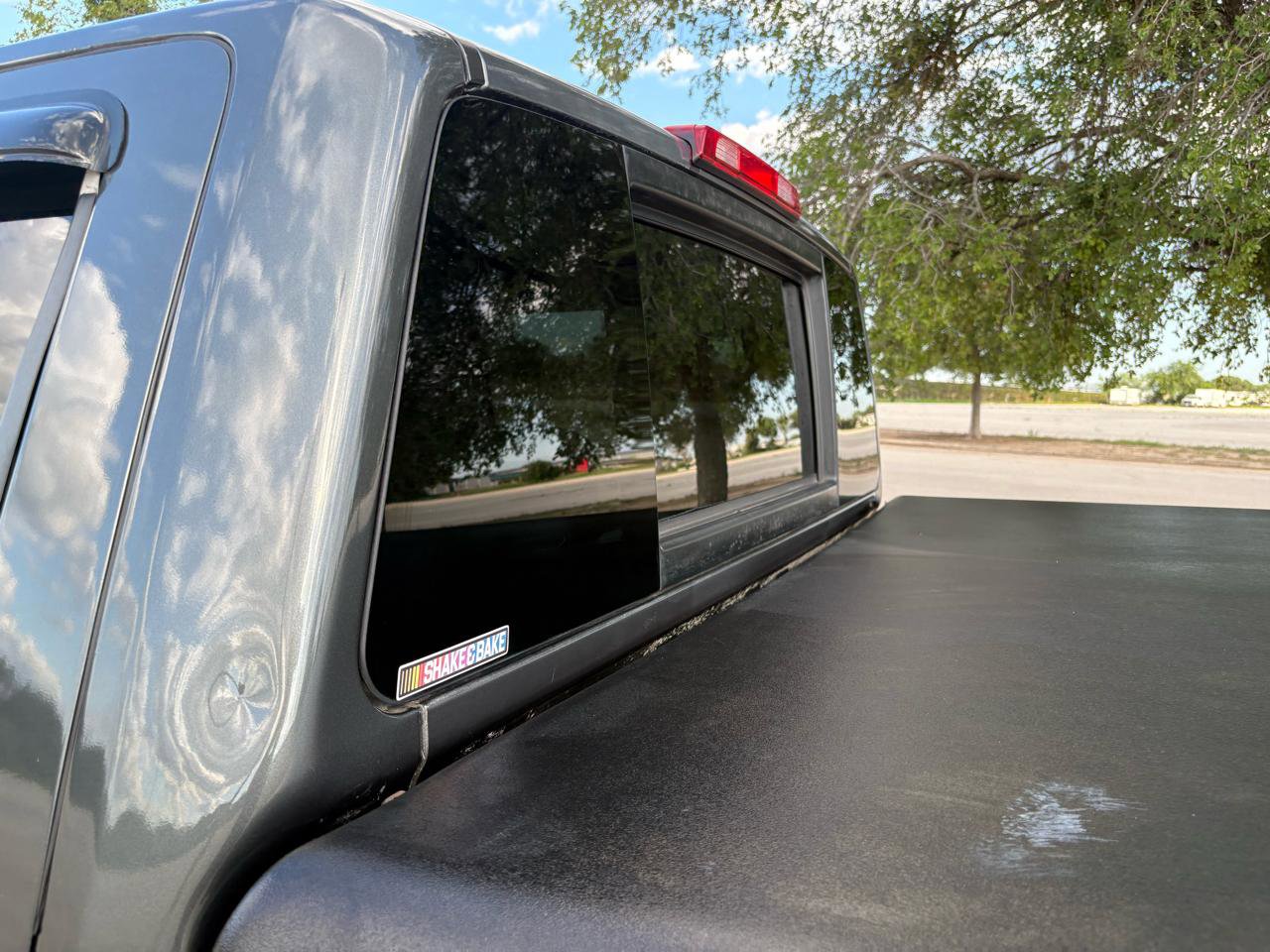 Used 2005 Nissan Titan LE w/ (T01) Tow Pkg RWD image 8